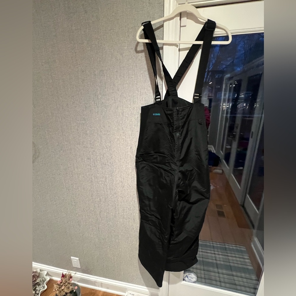 Women’s Columbia Black Nylon Snow Bib size XL